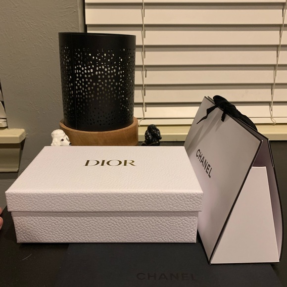 Authentic Designer Boxes - Picture 3 of 3